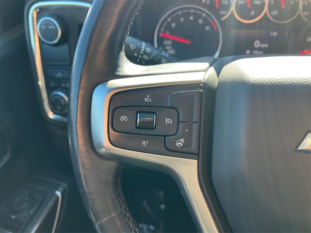 Chevrolet Silverado 1500 2WD Crew Cab 147" LT 2020