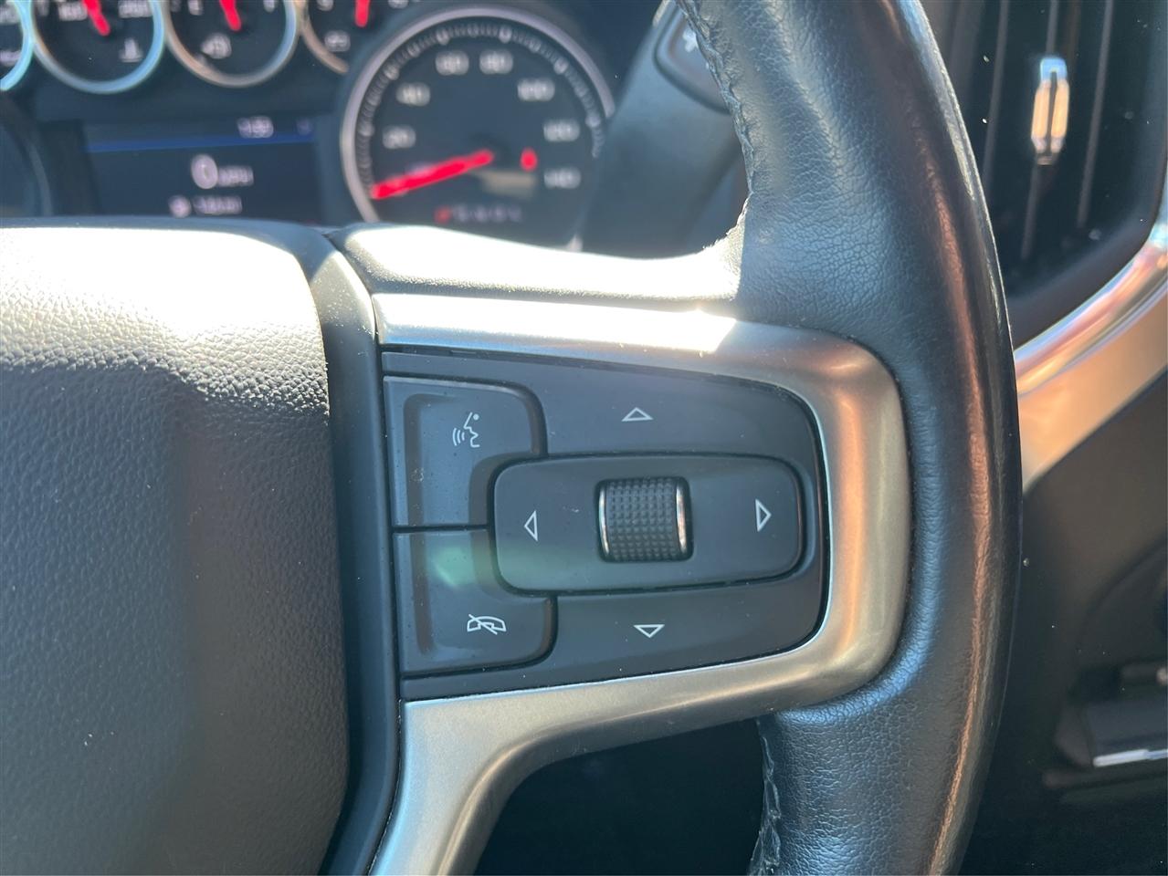 Chevrolet Silverado 1500 2WD Crew Cab 147" LT 2020