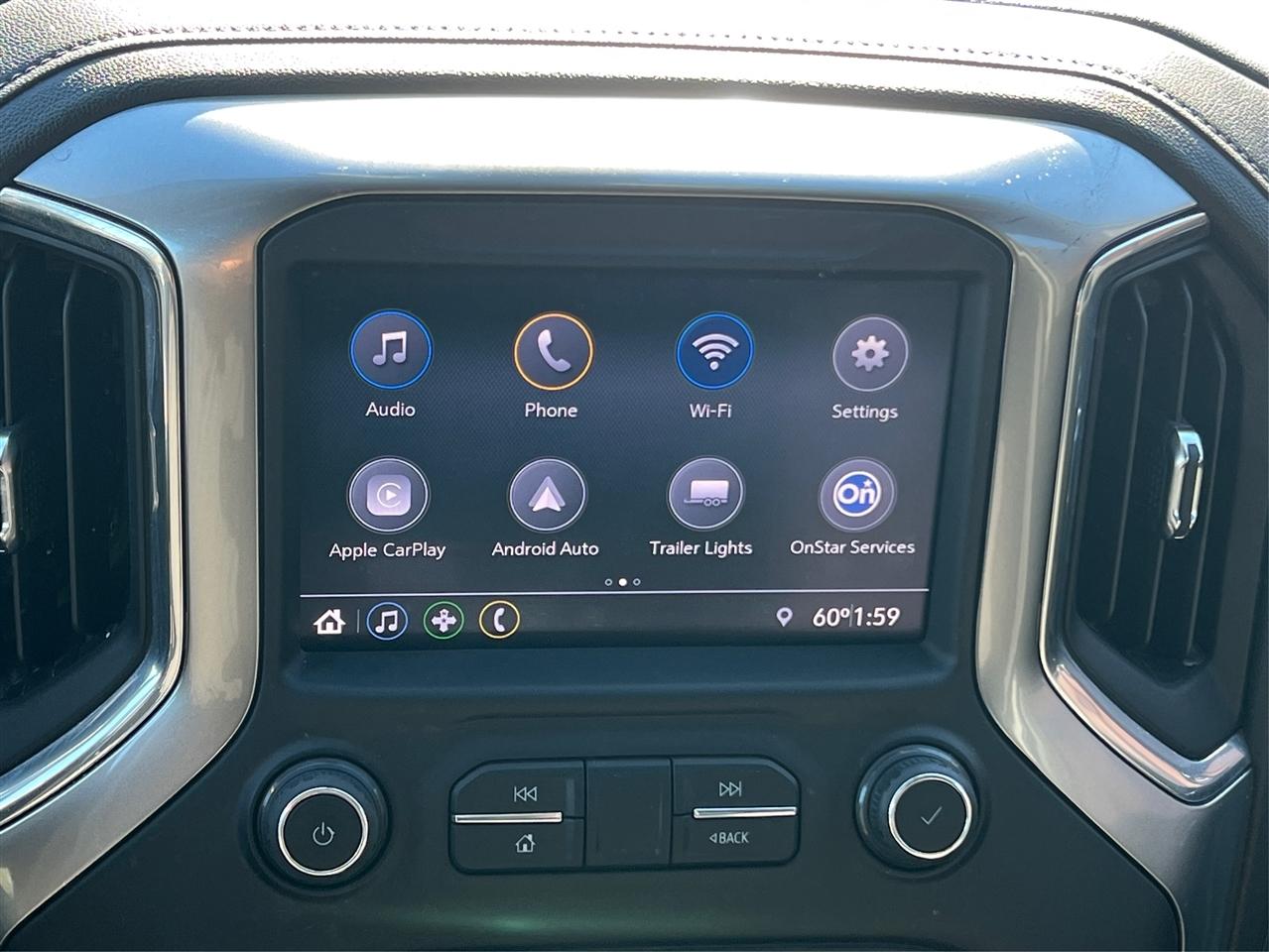 Chevrolet Silverado 1500 2WD Crew Cab 147" LT 2020