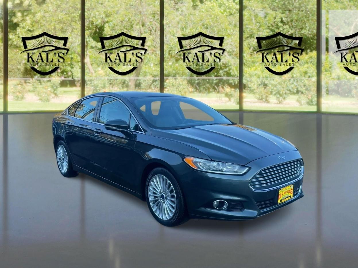 Ford Fusion 4dr Sdn Titanium FWD 2016
