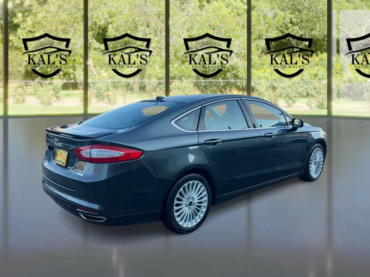 Ford Fusion 4dr Sdn Titanium FWD 2016
