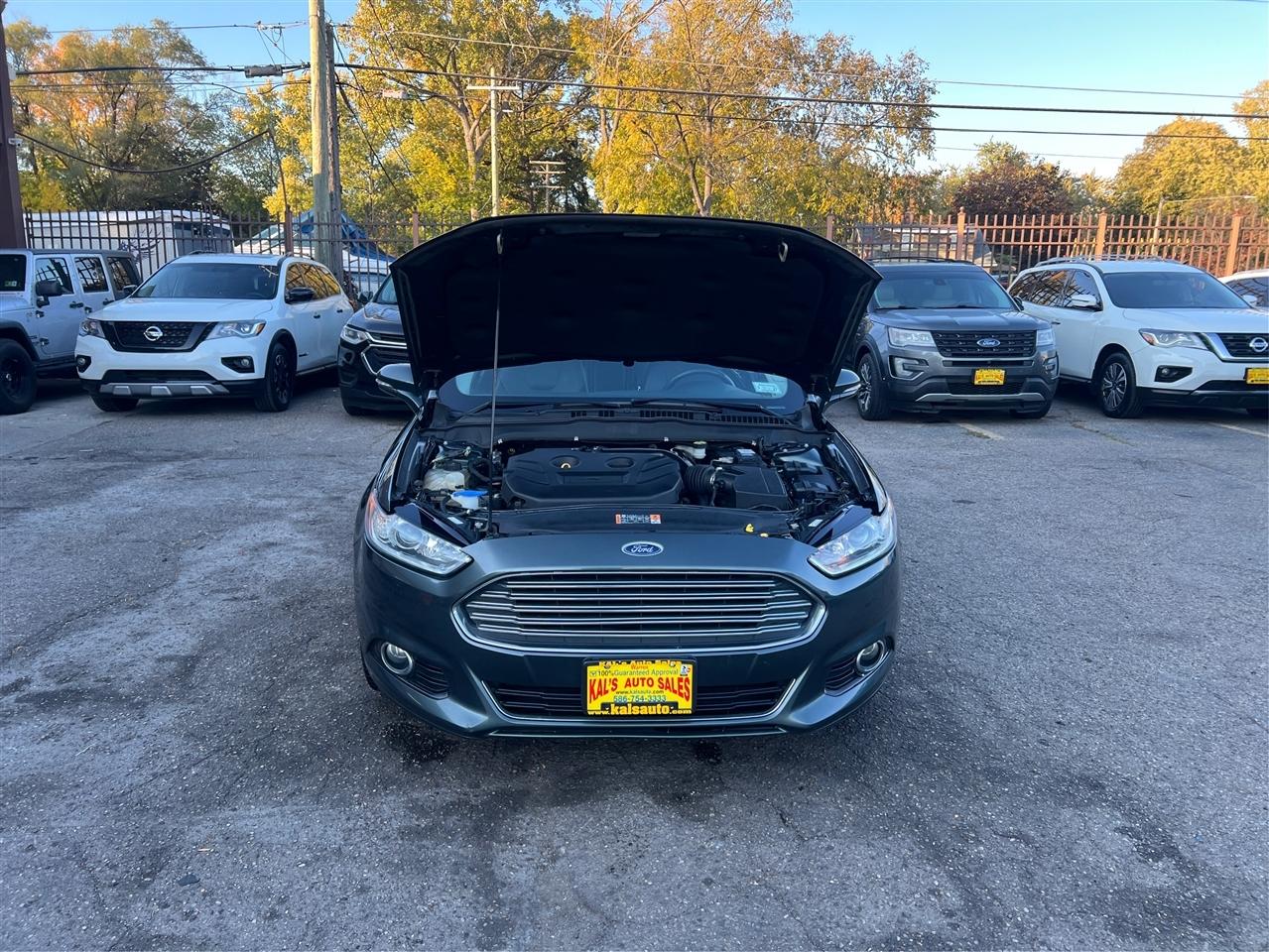 Ford Fusion 4dr Sdn Titanium FWD 2016