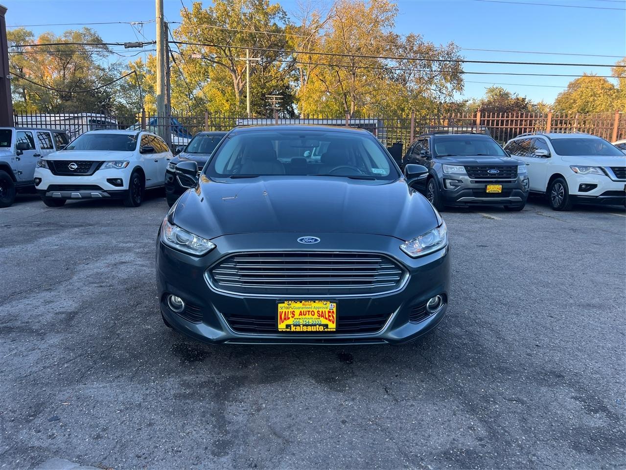 Ford Fusion 4dr Sdn Titanium FWD 2016