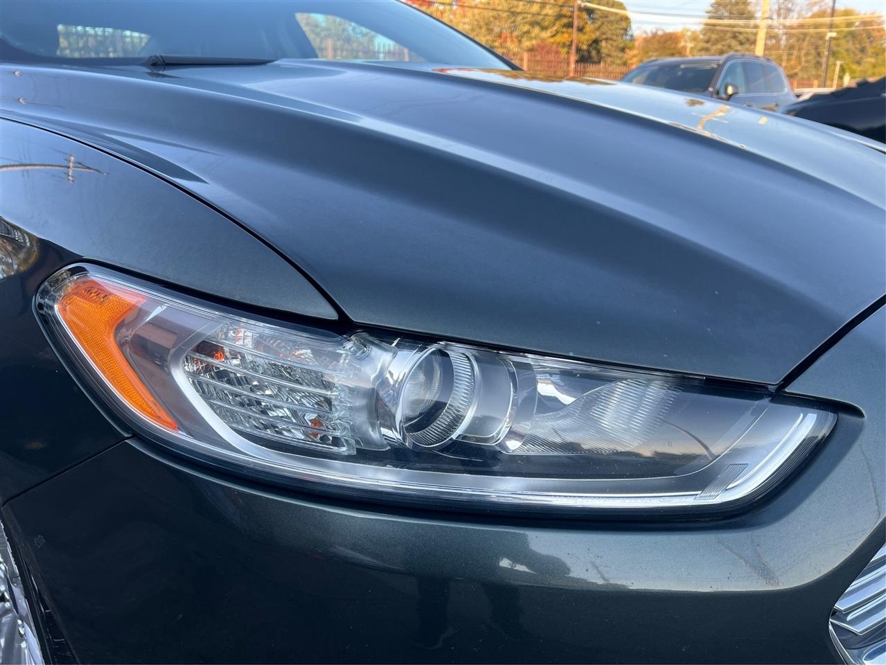 Ford Fusion 4dr Sdn Titanium FWD 2016