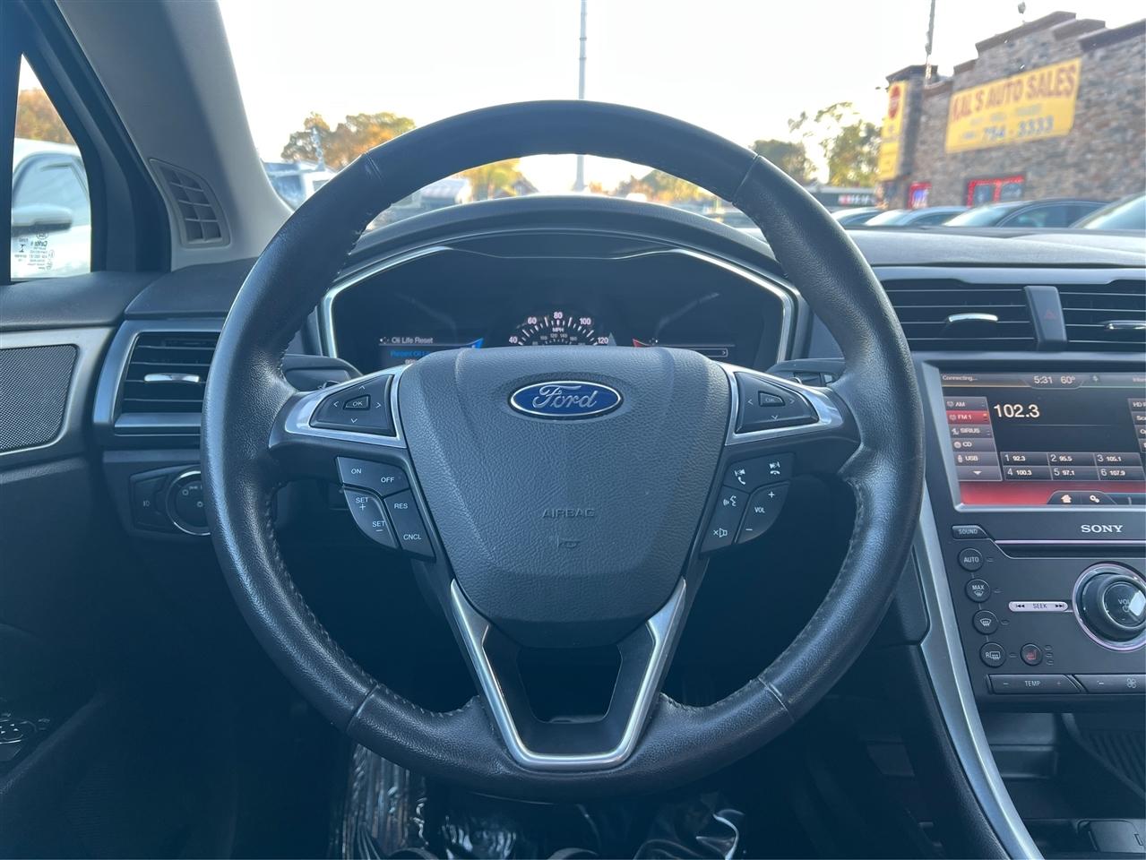 Ford Fusion 4dr Sdn Titanium FWD 2016