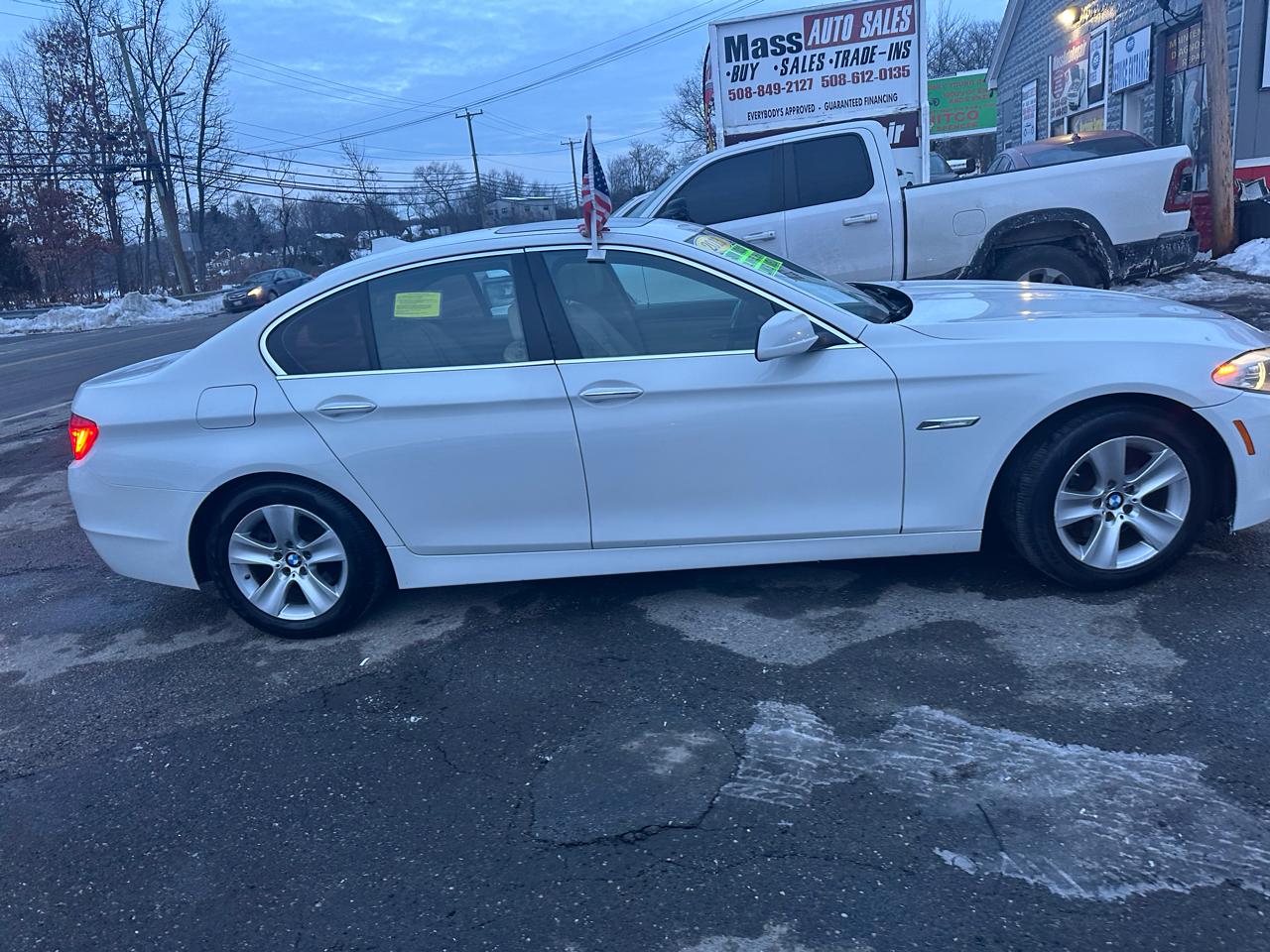 BMW 5-Series 528i xDrive 2013