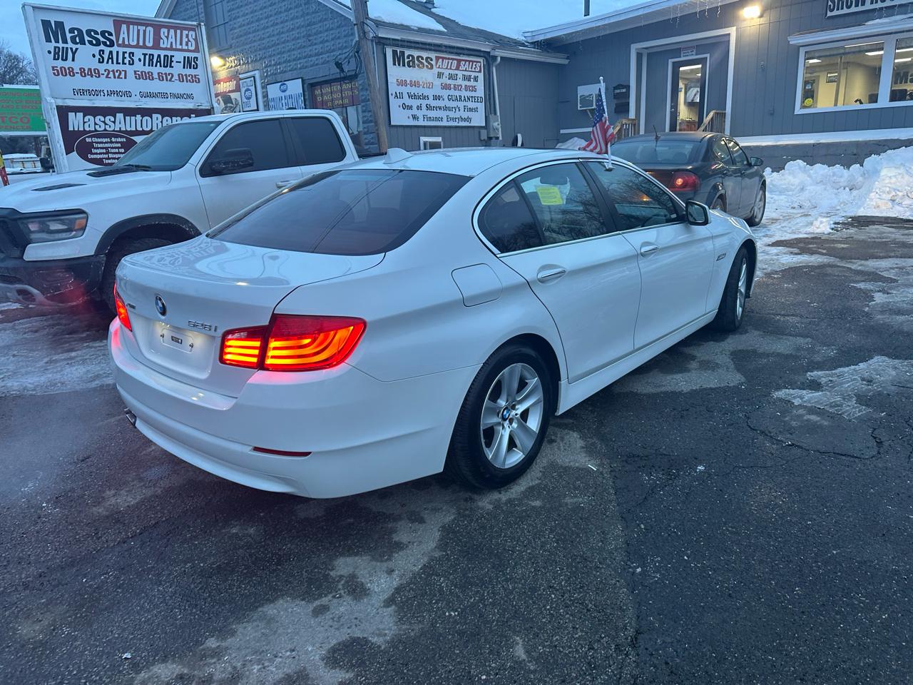 BMW 5-Series 528i xDrive 2013