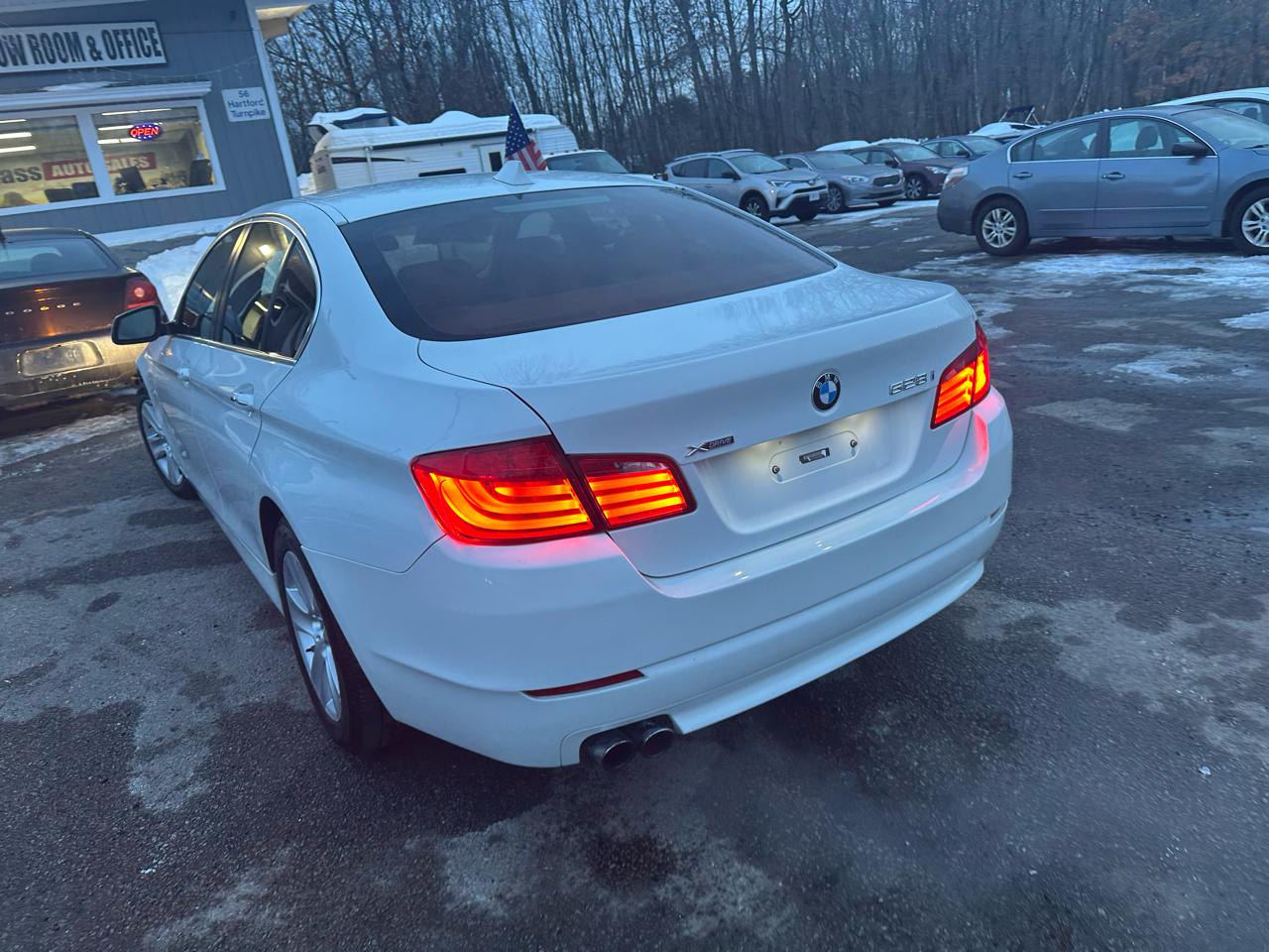 BMW 5-Series 528i xDrive 2013