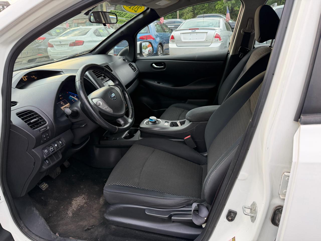 Nissan Leaf SV 2013