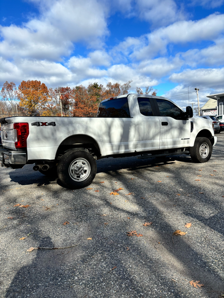 Ford F-350 SD XL SuperCab 4WD 2019