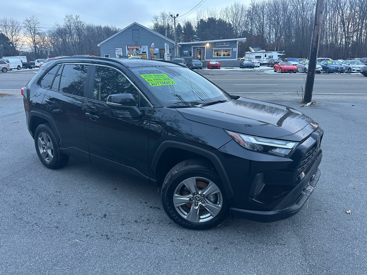 Toyota RAV4 XLE AWD 2025