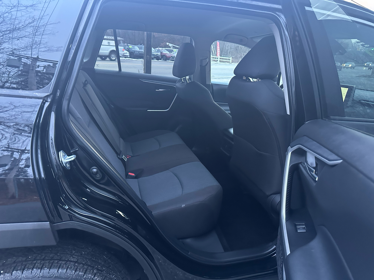 Toyota RAV4 XLE AWD 2025