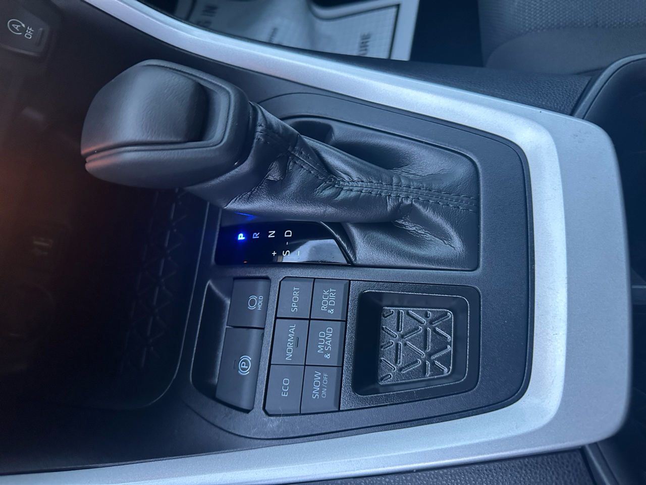 Toyota RAV4 XLE AWD 2025