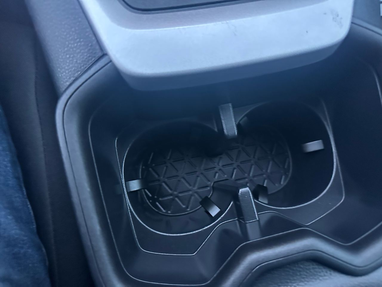 Toyota RAV4 XLE AWD 2025