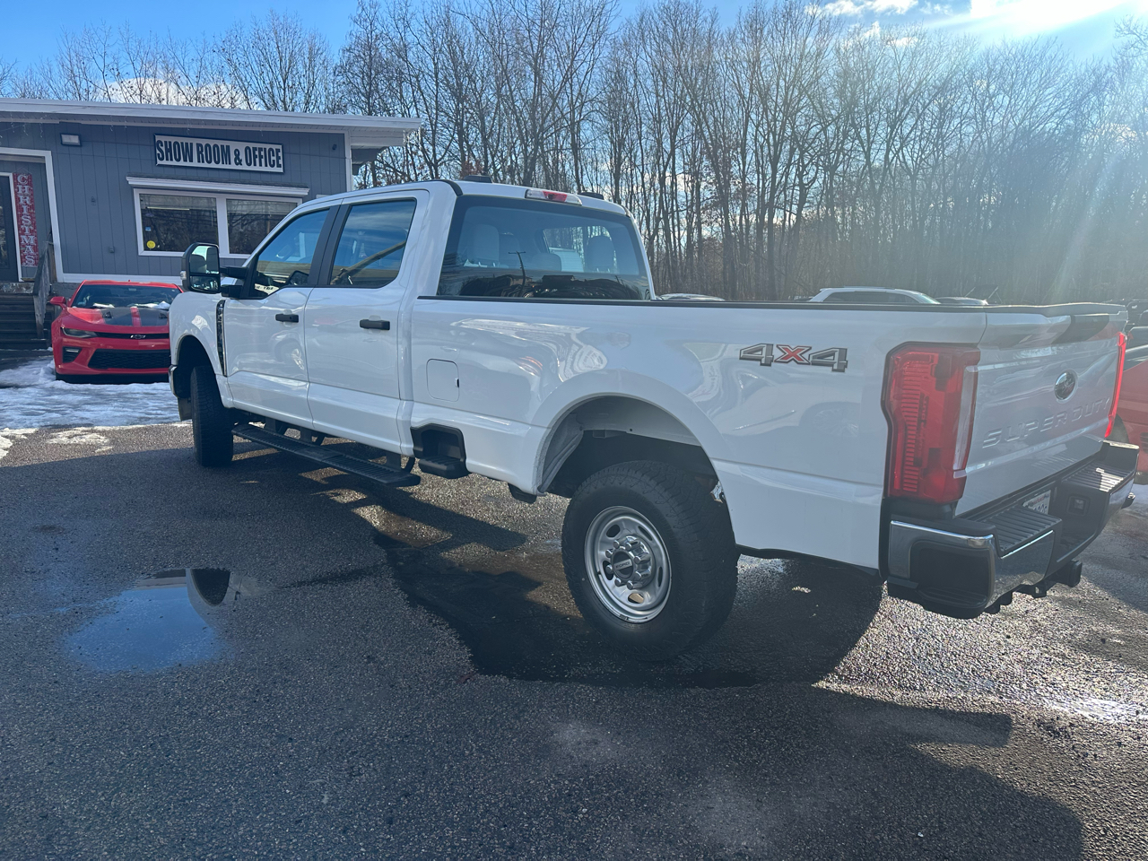 Ford F-250 SD XL Crew Cab 4WD 2023