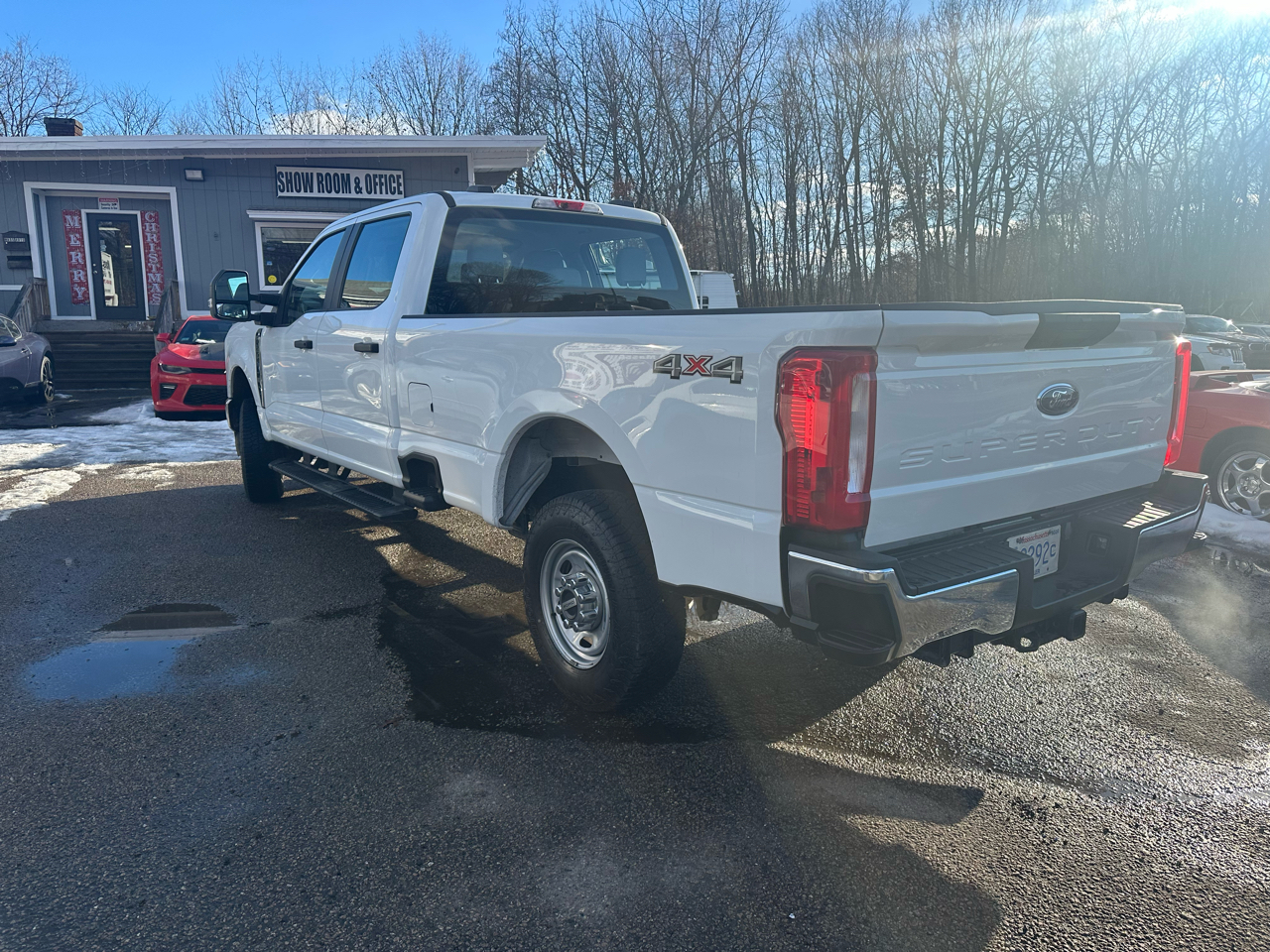 Ford F-250 SD XL Crew Cab 4WD 2023