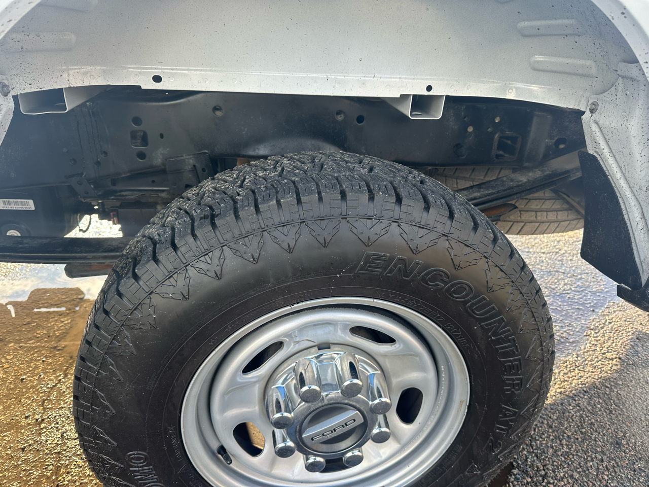 Ford F-250 SD XL Crew Cab 4WD 2023