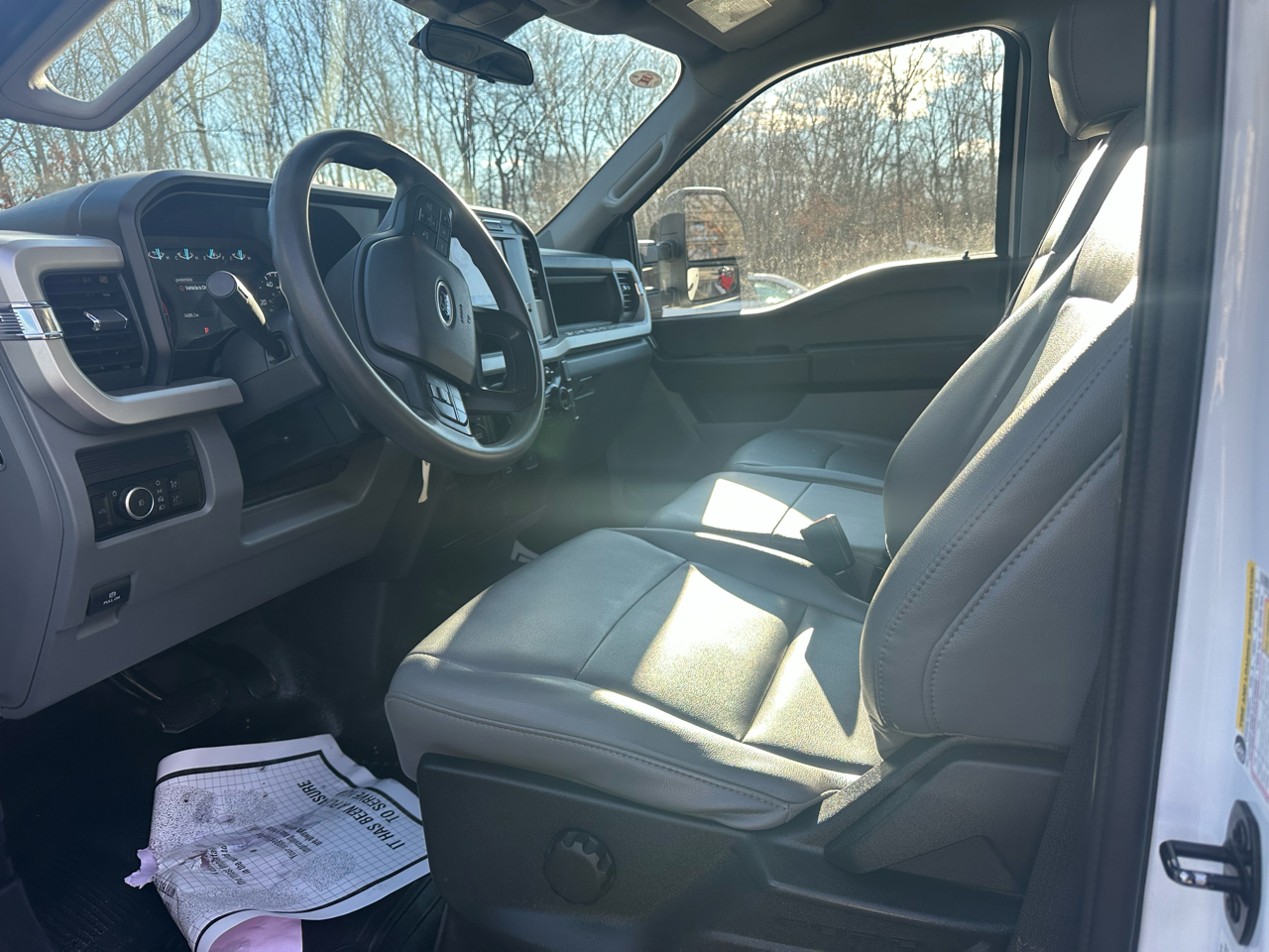 Ford F-250 SD XL Crew Cab 4WD 2023