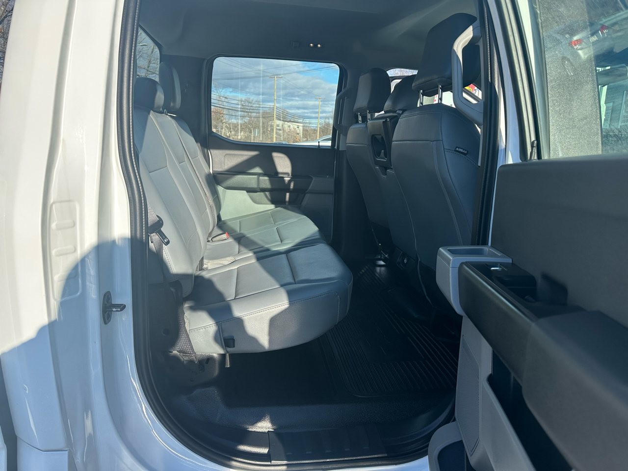 Ford F-250 SD XL Crew Cab 4WD 2023