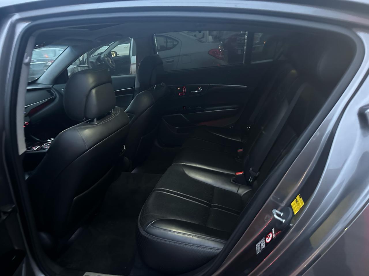 Kia K900 Luxury V6 2017