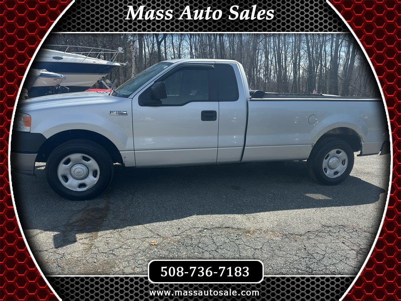2005 Ford F-150 2WD Reg Cab 122.5" XL