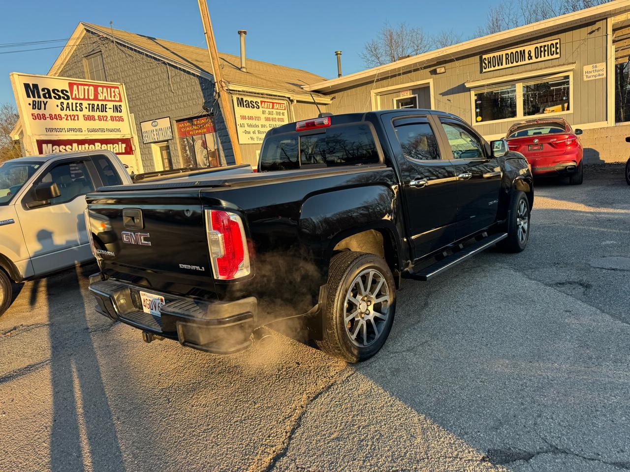 GMC Canyon Denali Crew Cab 4WD Long Box 2017