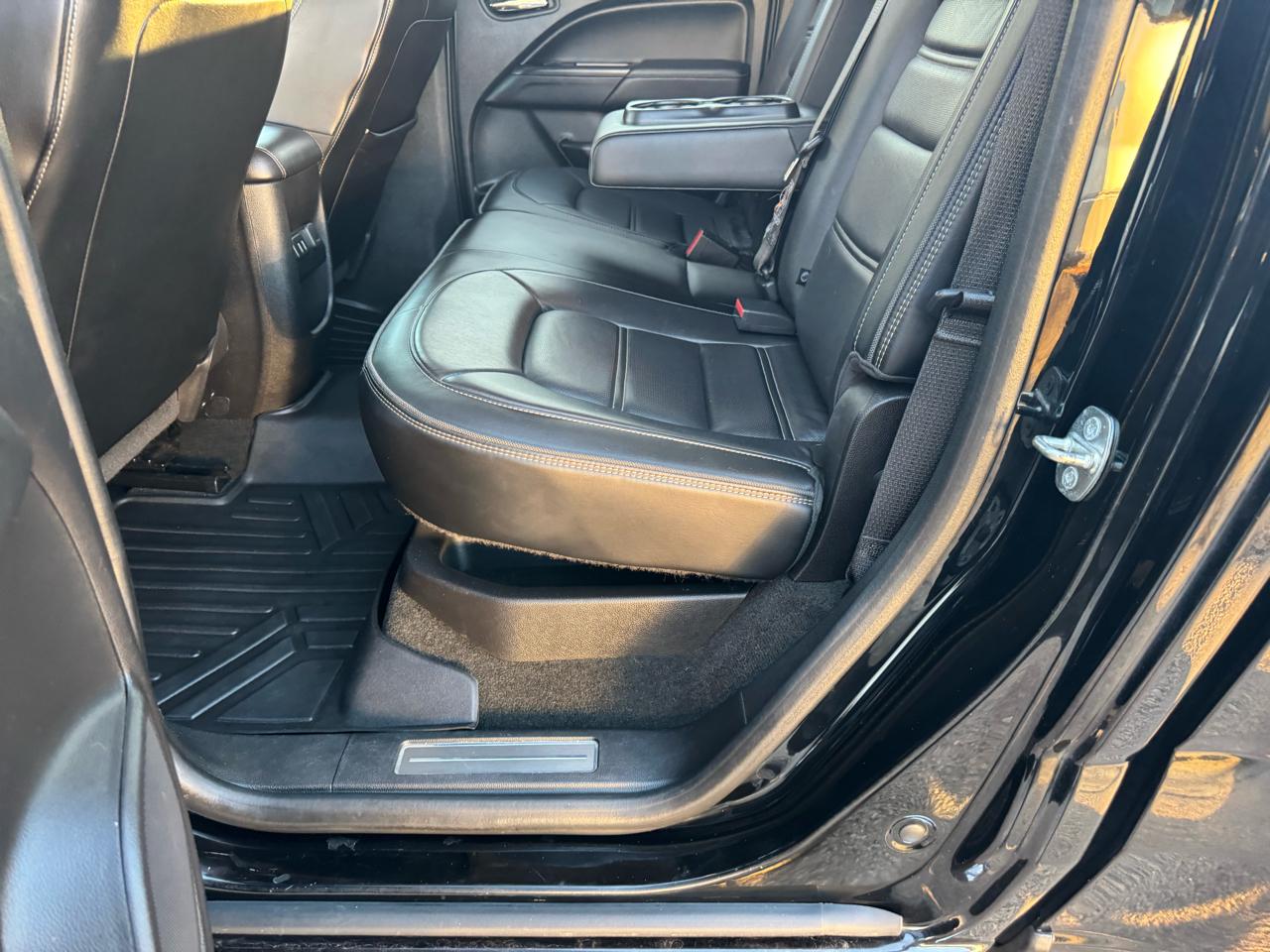 GMC Canyon Denali Crew Cab 4WD Long Box 2017