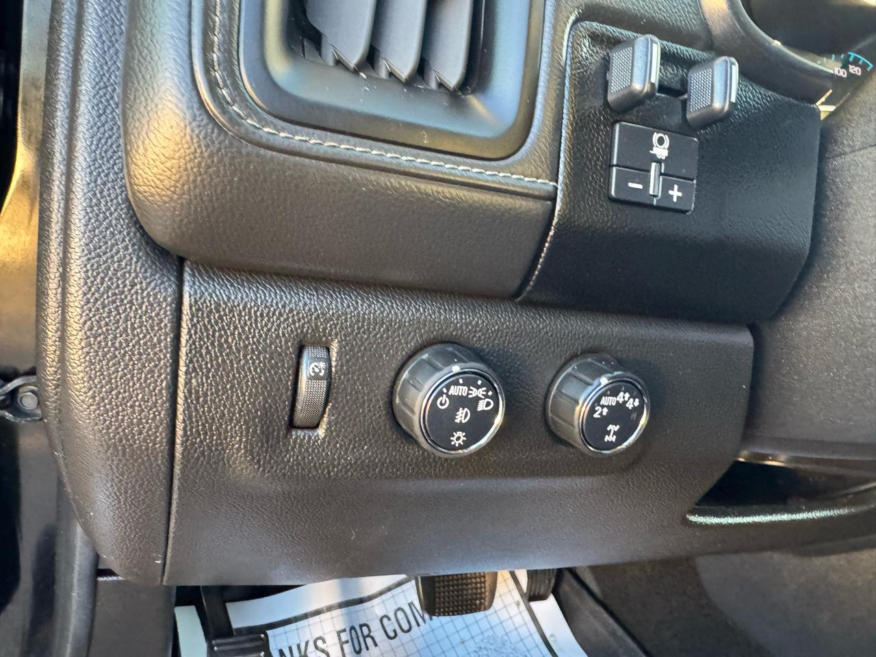 GMC Canyon Denali Crew Cab 4WD Long Box 2017