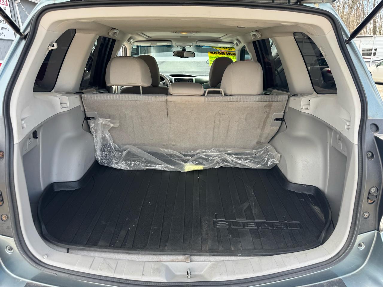 Subaru Forester 2.5X Premium 2011