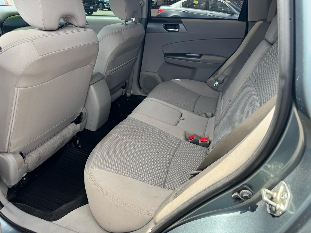 Subaru Forester 2.5X Premium 2011