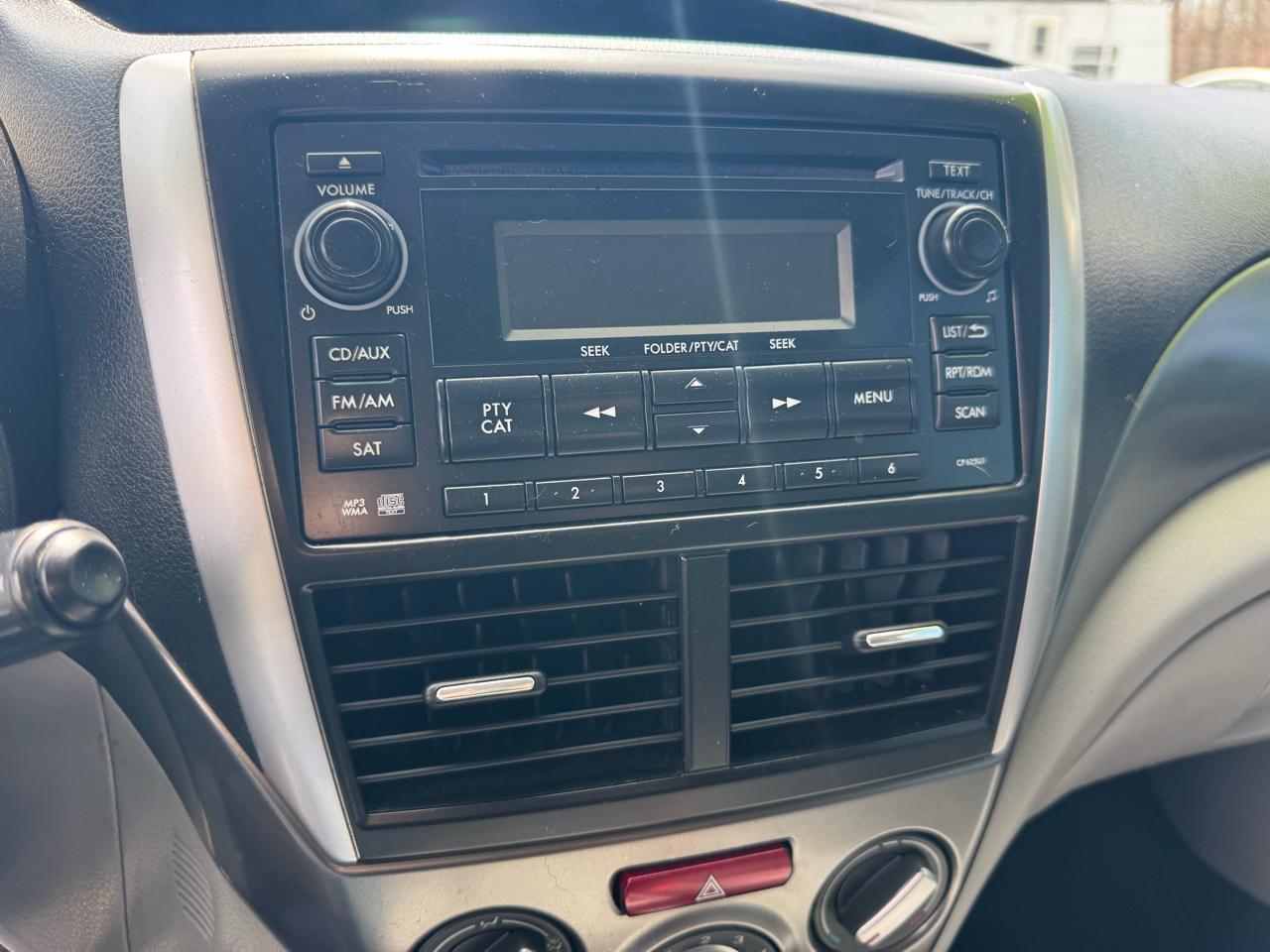 Subaru Forester 2.5X Premium 2011