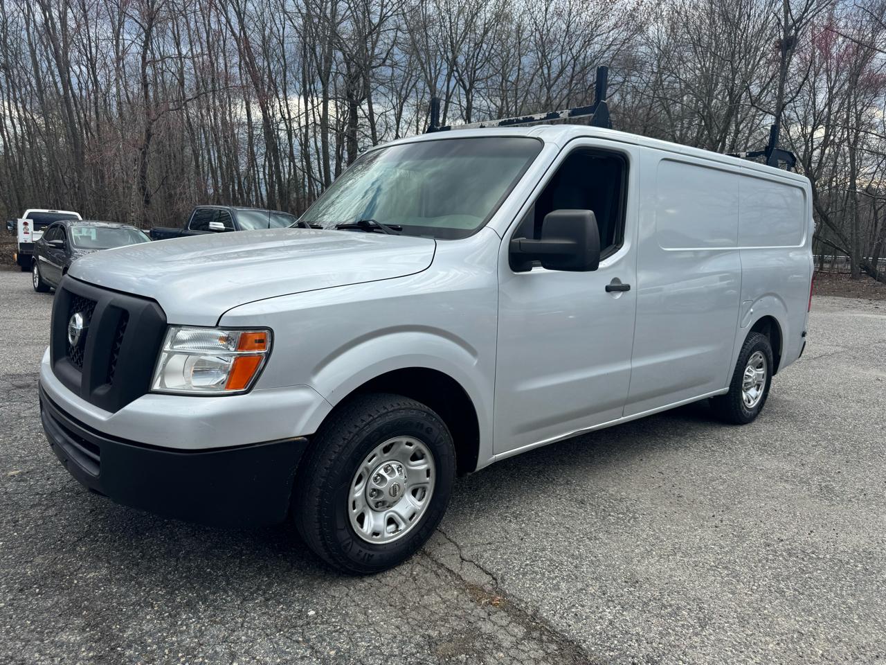 Nissan NV Cargo 1500 SV 2016