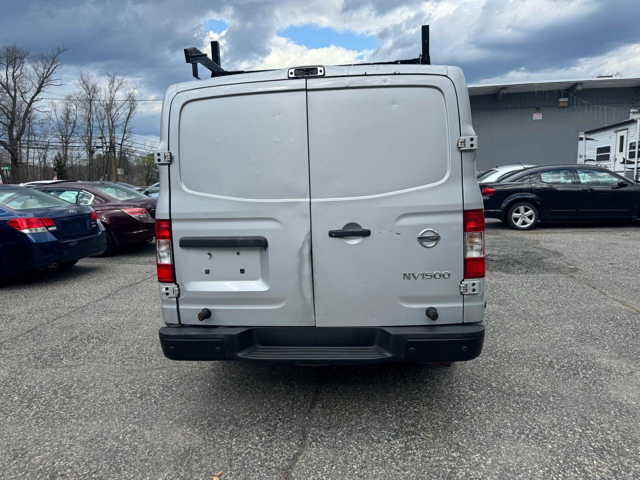 Nissan NV Cargo 1500 SV 2016