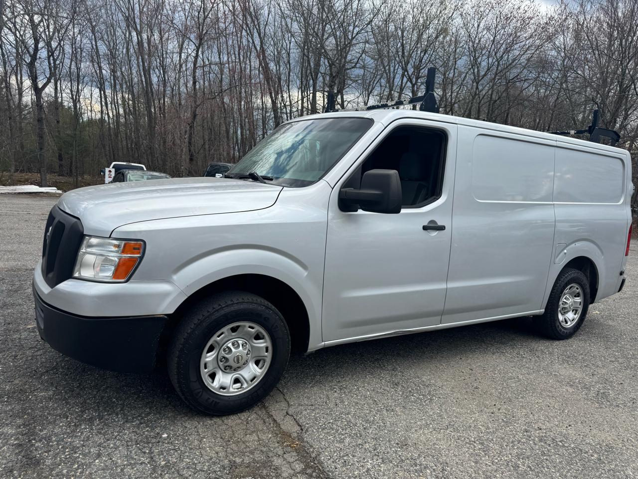 Nissan NV Cargo 1500 SV 2016