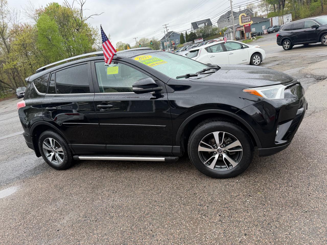 Toyota RAV4 XLE AWD 2017