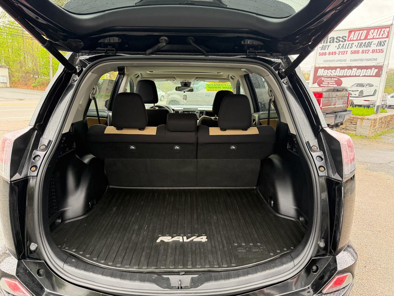 Toyota RAV4 XLE AWD 2017