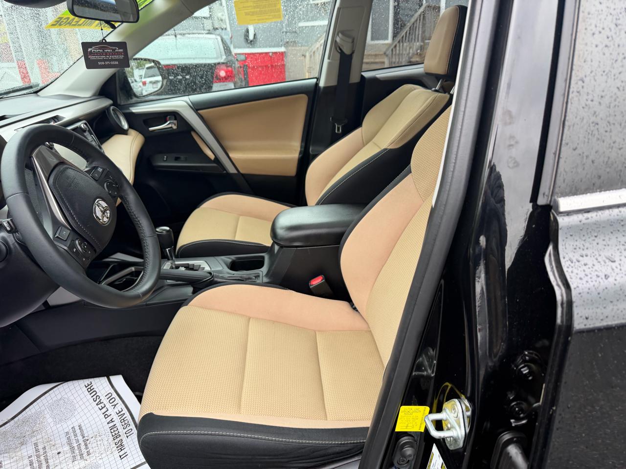 Toyota RAV4 XLE AWD 2017