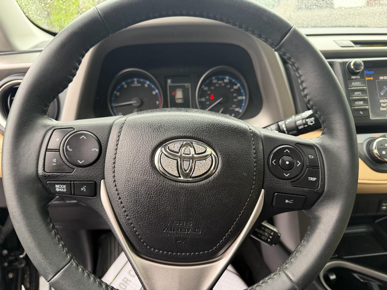Toyota RAV4 XLE AWD 2017