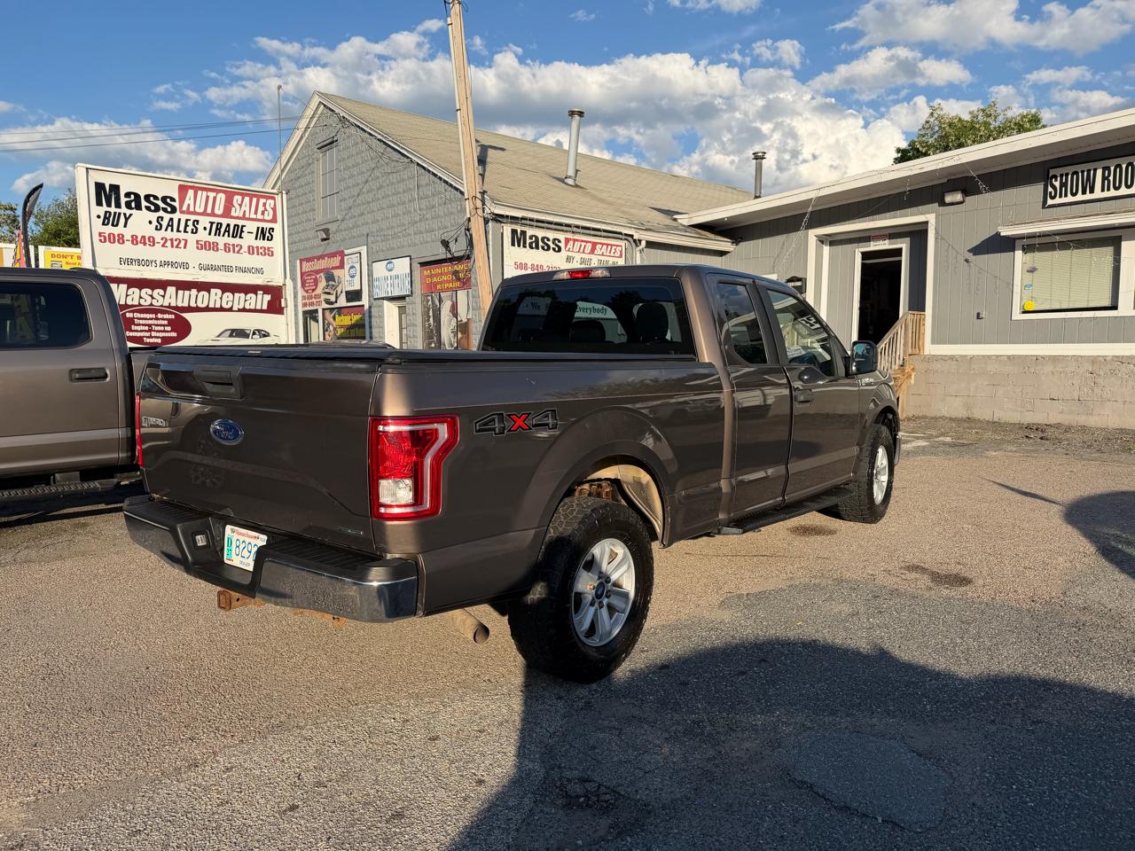 Ford F-150 Lariat SuperCab 6.5-ft. Bed 4WD 2015