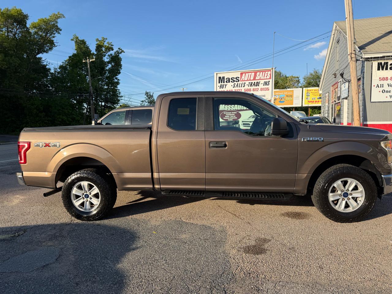 Ford F-150 Lariat SuperCab 6.5-ft. Bed 4WD 2015