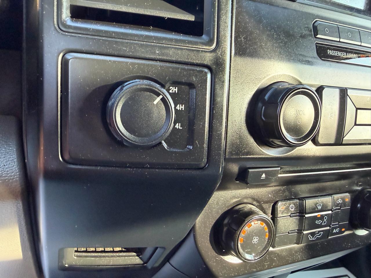 Ford F-150 Lariat SuperCab 6.5-ft. Bed 4WD 2015