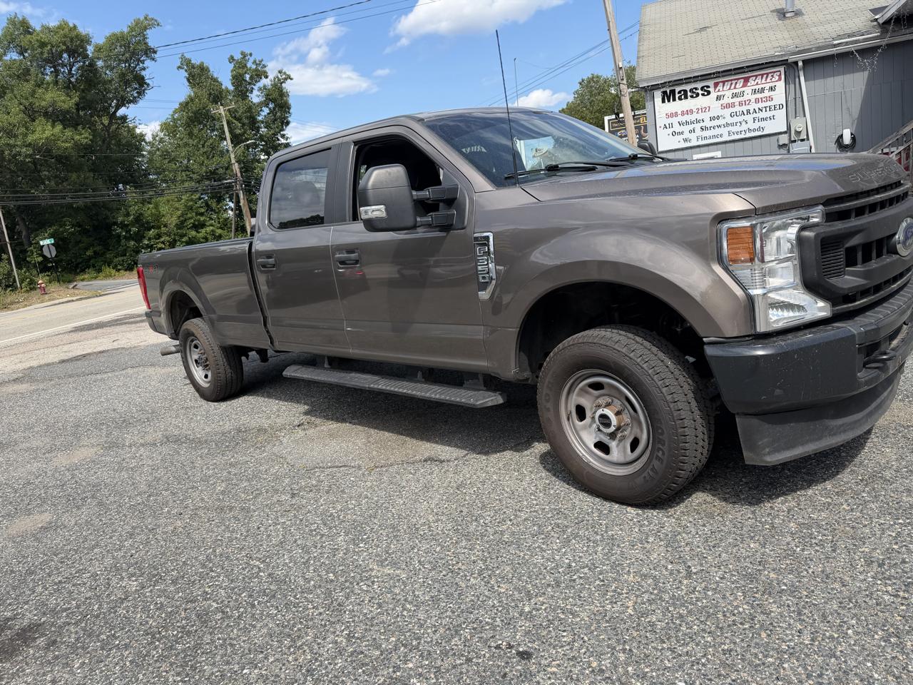 Ford F-350 SD XL Crew Cab Long Bed 4WD 2022