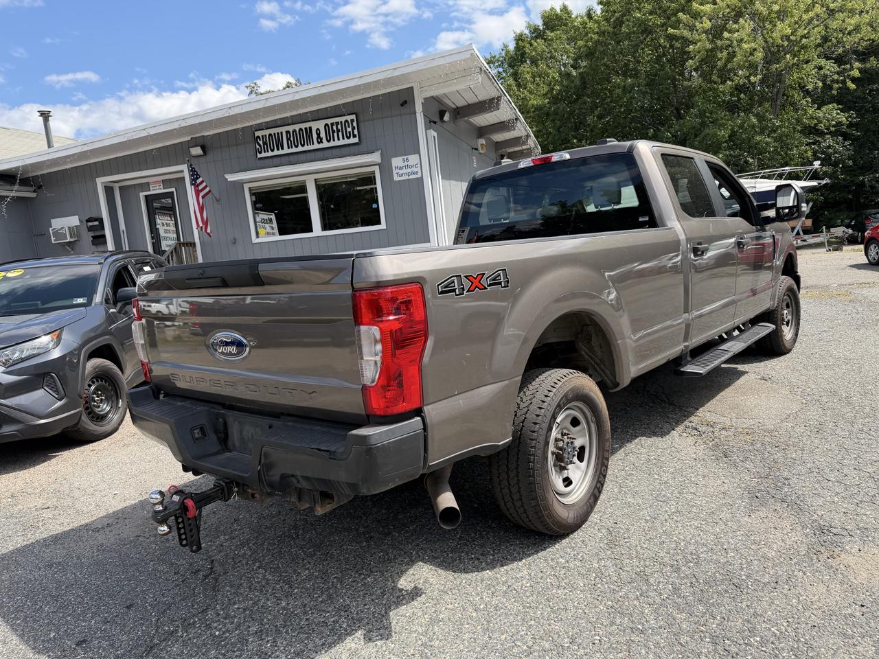 Ford F-350 SD XL Crew Cab Long Bed 4WD 2022