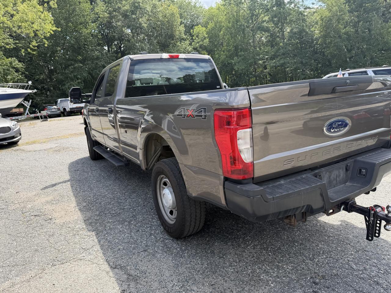 Ford F-350 SD XL Crew Cab Long Bed 4WD 2022