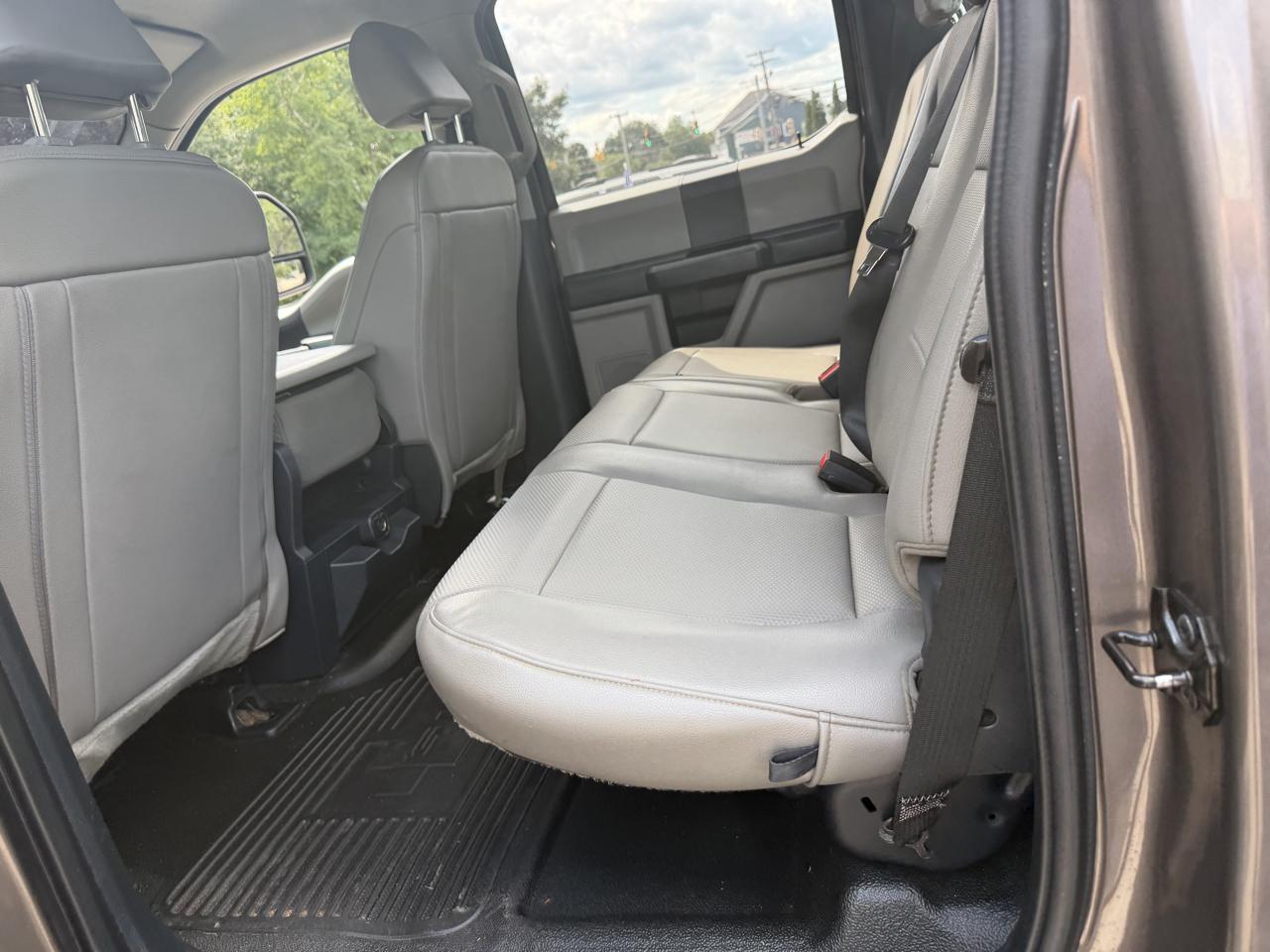 Ford F-350 SD XL Crew Cab Long Bed 4WD 2022