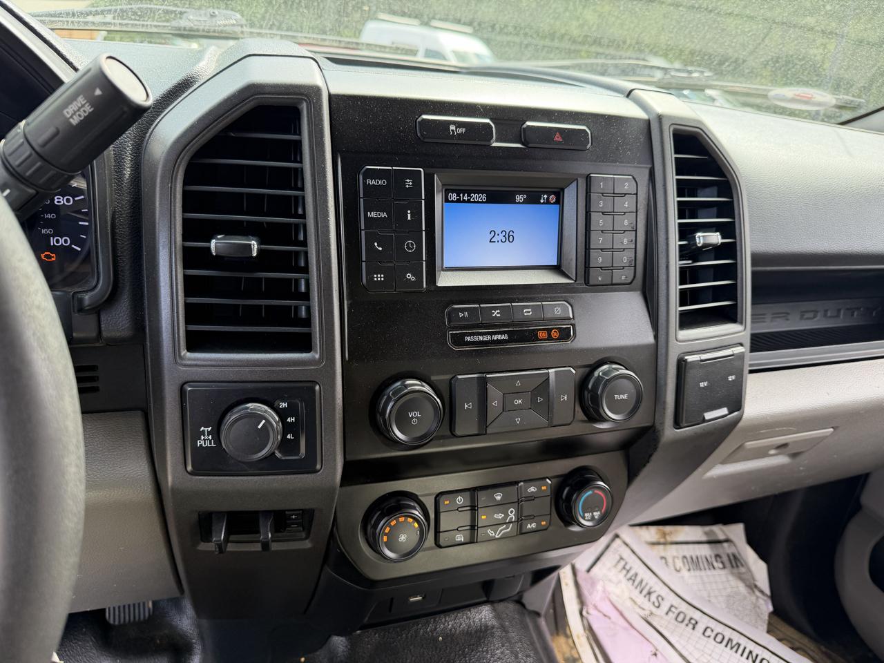 Ford F-350 SD XL Crew Cab Long Bed 4WD 2022