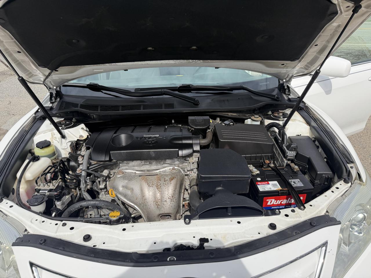 Toyota Camry Base 6-Spd AT 2011