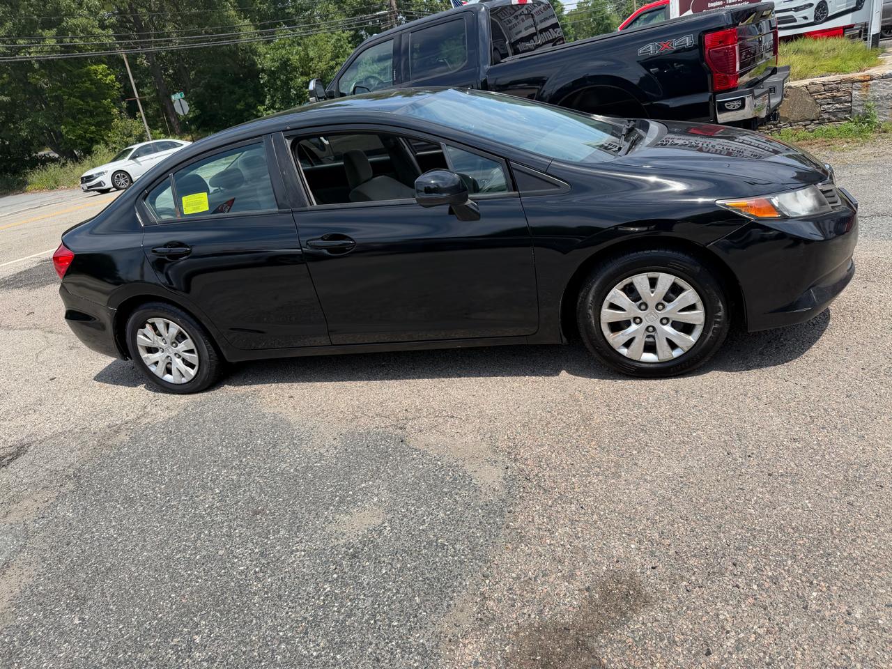 Honda Civic LX Sedan 5-Speed MT 2012