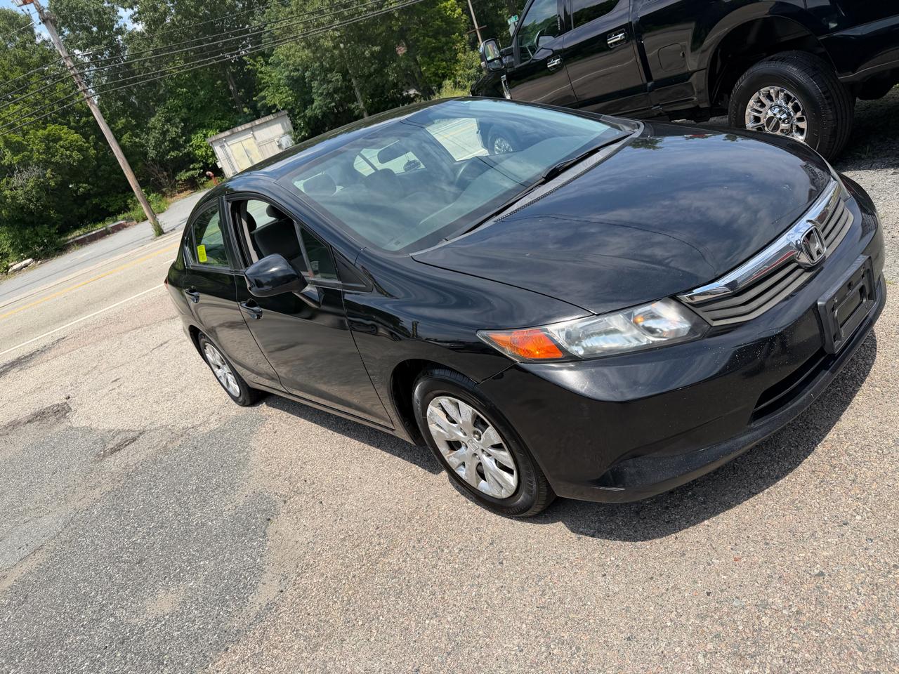 Honda Civic LX Sedan 5-Speed MT 2012