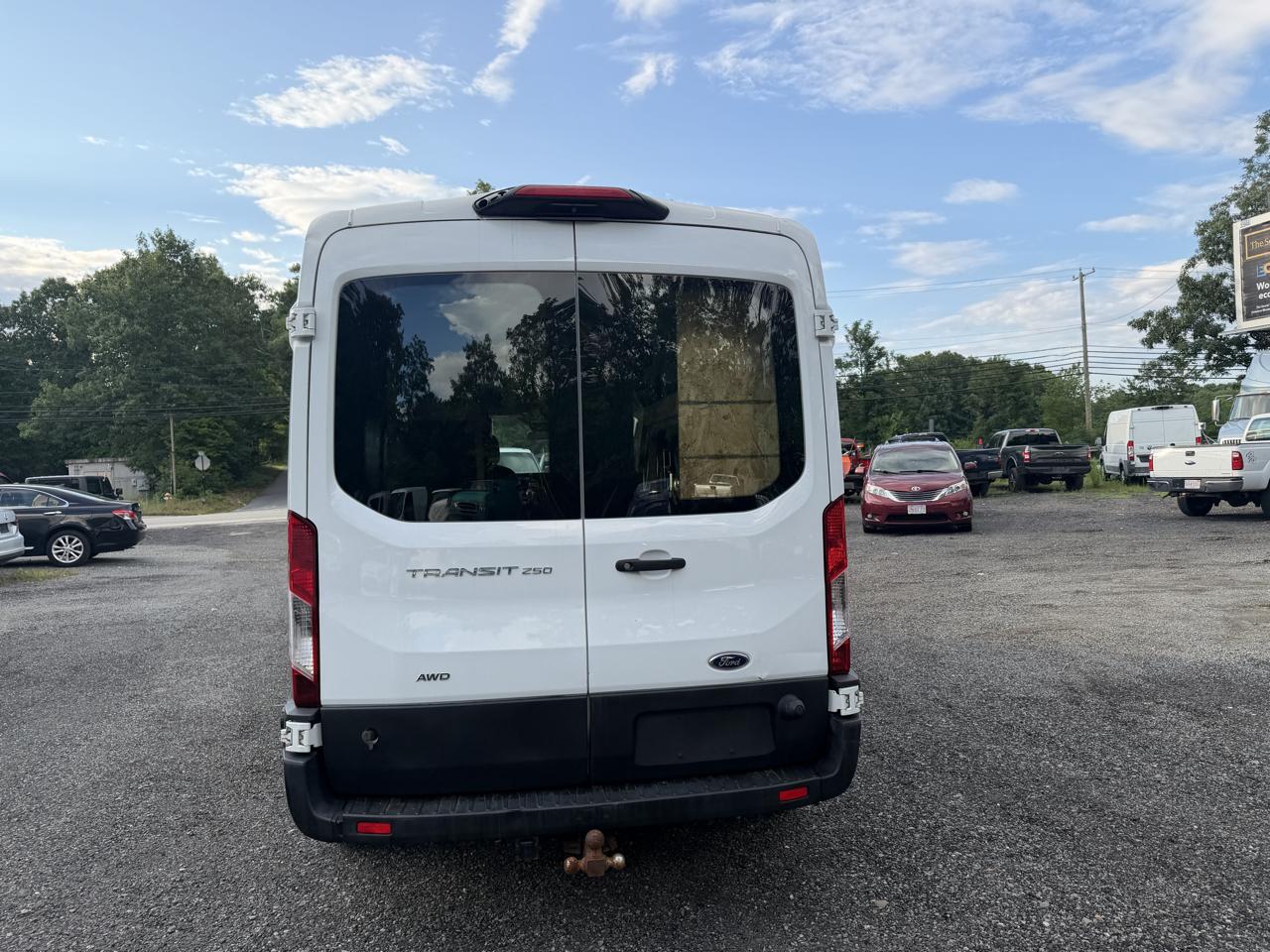 Ford Transit 250 Van Med. Roof w/Sliding Pass. 148-in. WB 2020